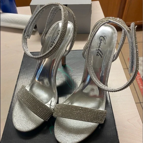 Rinstone high heels - Picture 2 of 3